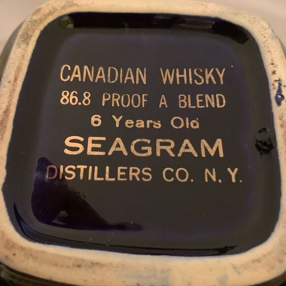 Seagram’s VO Canadian Whisky Blue Ceramic Pitcher - Picture 7 of 9